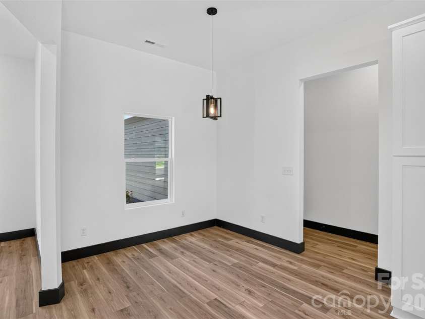 86 Point Hope Lane, Hendersonville, NC 28792.  MLS# CAR4264564, YatesRealty ID 581. 
