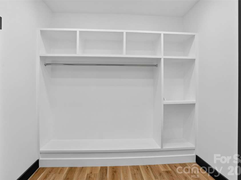 86 Point Hope Lane, Hendersonville, NC 28792.  MLS# CAR4264564, YatesRealty ID 581. 