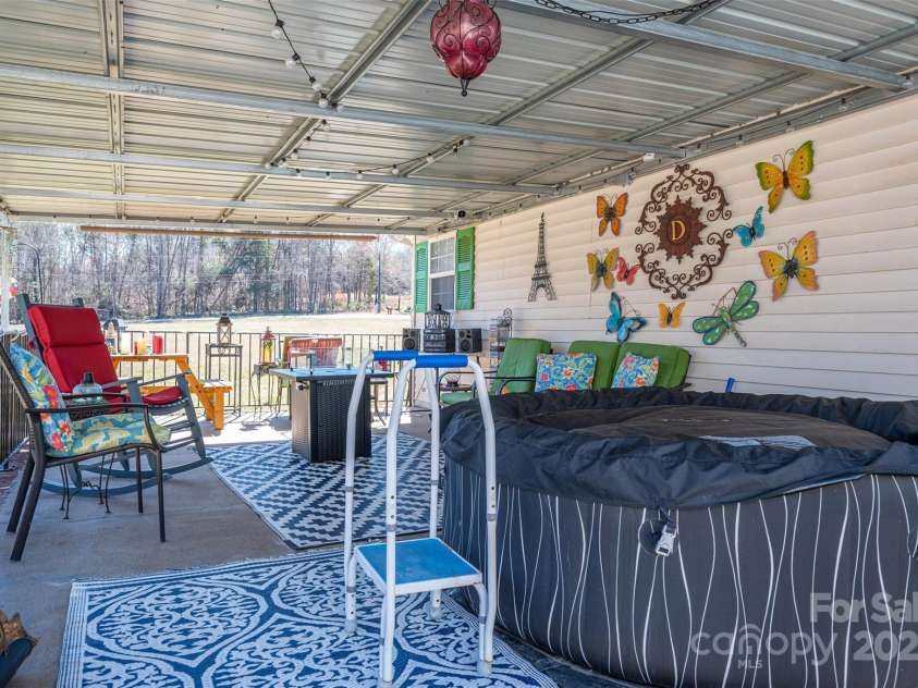 120 Dixie Drive, Shelby, NC 28021.  MLS# CAR4226499, YatesRealty ID 5810. Back Patio
