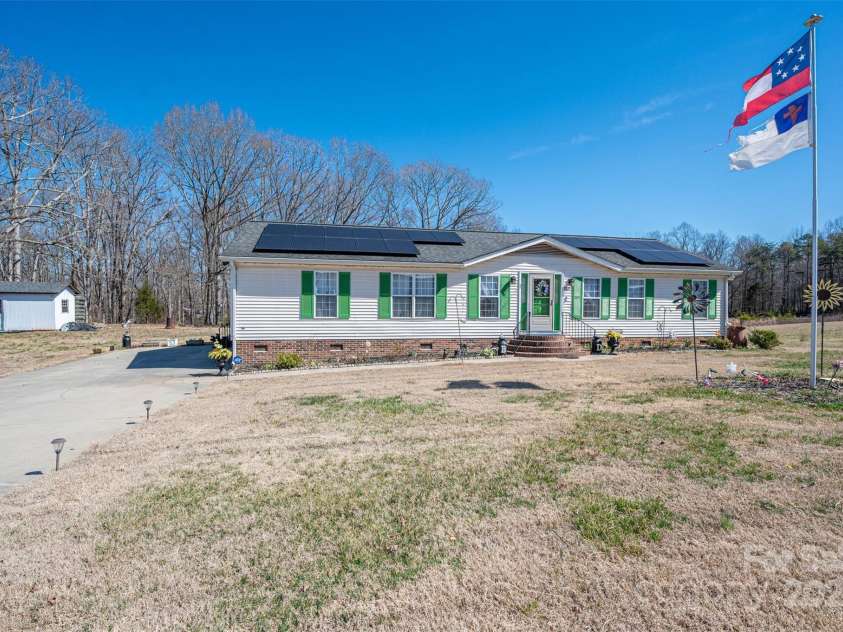 120 Dixie Drive, Shelby, NC 28021.  MLS# CAR4226499, YatesRealty ID 5810. Front