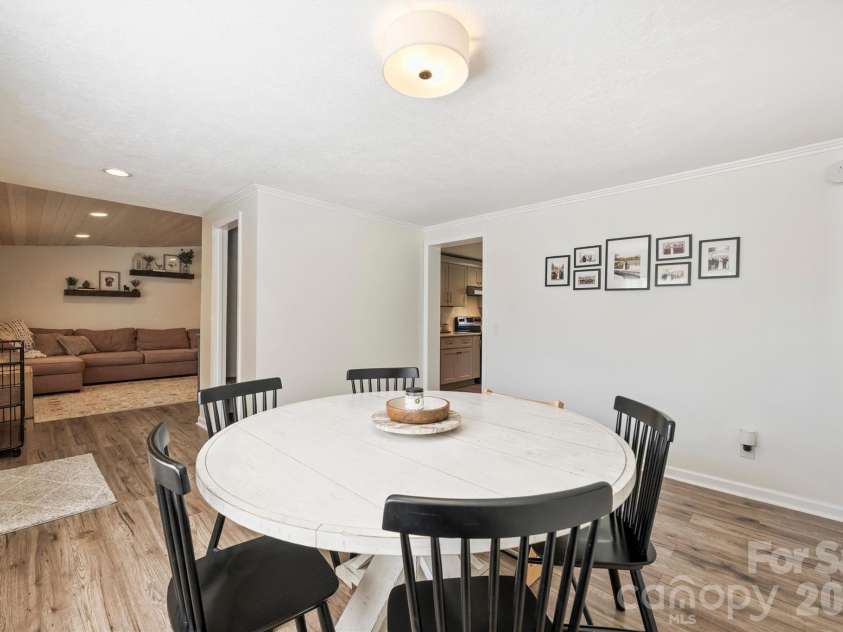 8708 Overcash Road, Concord, NC 28027.  MLS# CAR4433713, YatesRealty ID 58100. Dining room