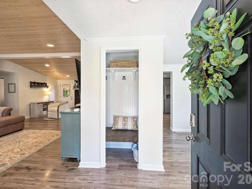 8708 Overcash Road, Concord, NC 28027.  MLS# CAR4433713, YatesRealty ID 58100. Foyer