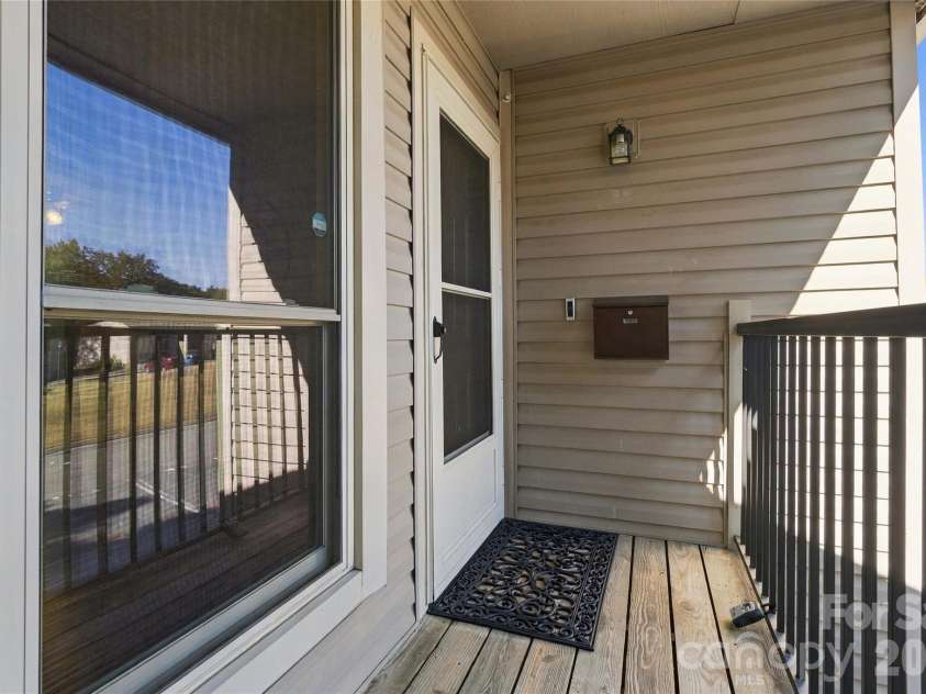 11080 Cedar View Road, Charlotte, NC 28226.  MLS# CAR4436922, YatesRealty ID 58102. 