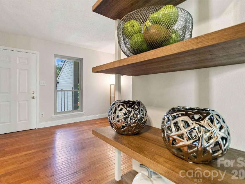 11080 Cedar View Road, Charlotte, NC 28226.  MLS# CAR4436922, YatesRealty ID 58102. 