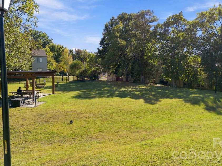 11080 Cedar View Road, Charlotte, NC 28226.  MLS# CAR4436922, YatesRealty ID 58102. 