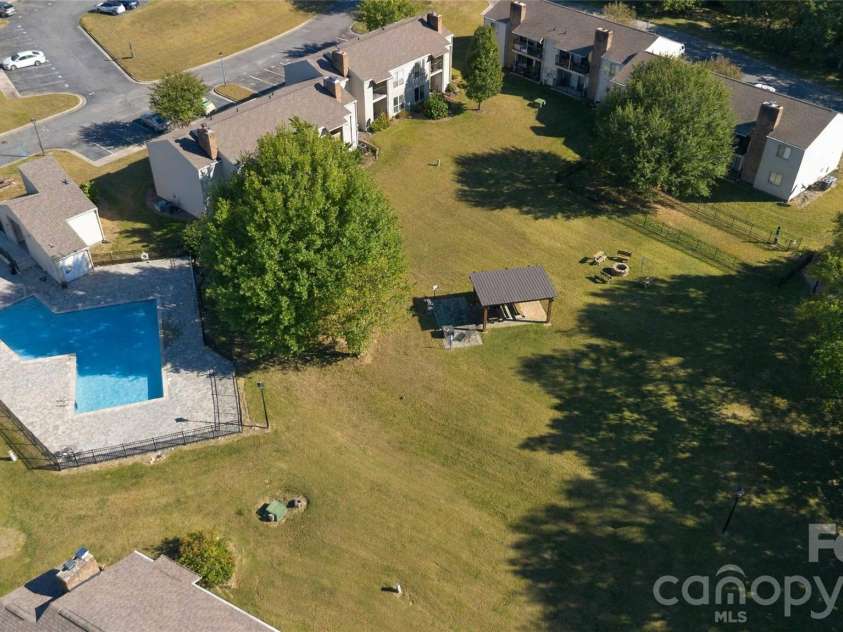 11080 Cedar View Road, Charlotte, NC 28226.  MLS# CAR4436922, YatesRealty ID 58102. 
