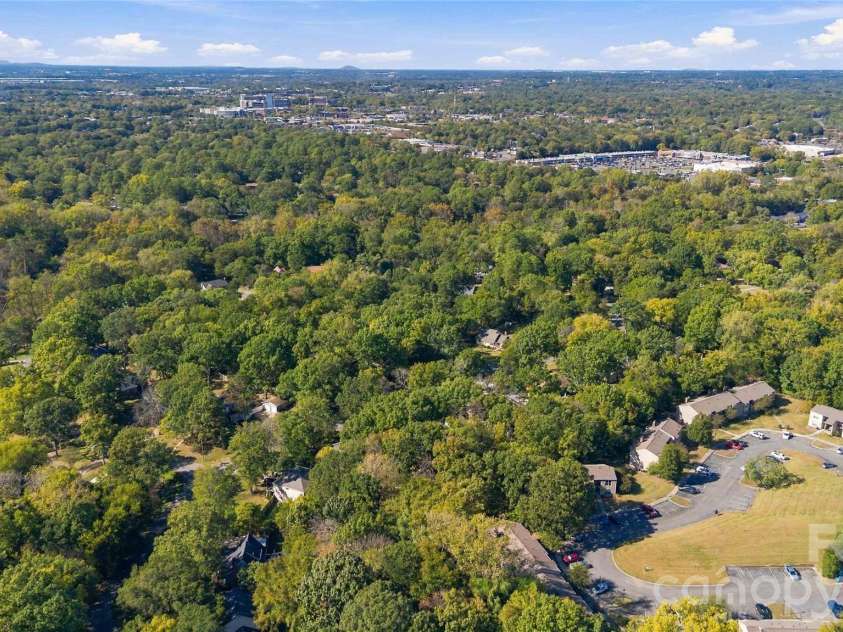 11080 Cedar View Road, Charlotte, NC 28226.  MLS# CAR4436922, YatesRealty ID 58102. 