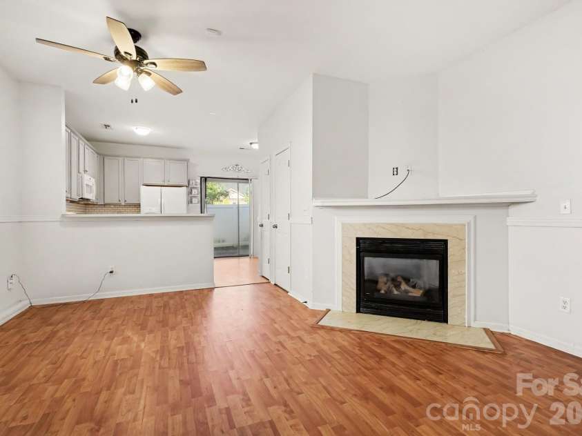 4952 Kotlik Drive, Charlotte, NC 28269.  MLS# CAR4435704, YatesRealty ID 58103. 