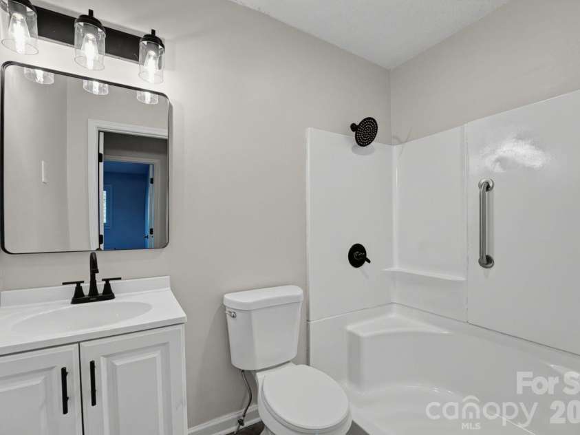1227 Eden Drive, Chester, SC 29706.  MLS# CAR4437176, YatesRealty ID 58104. 