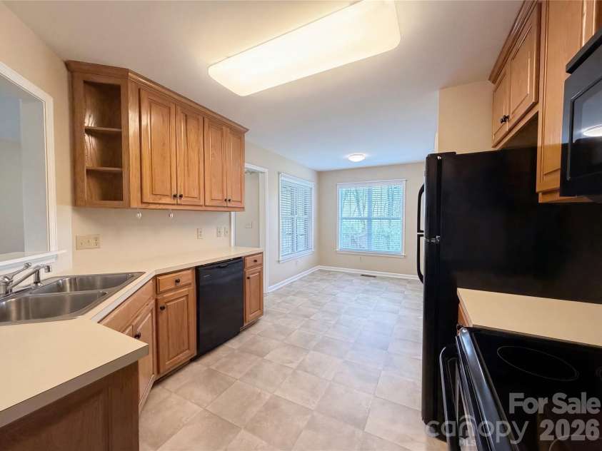 600 Emerson Drive, Mooresville, NC 28115.  MLS# CAR4361217, YatesRealty ID 5811. 