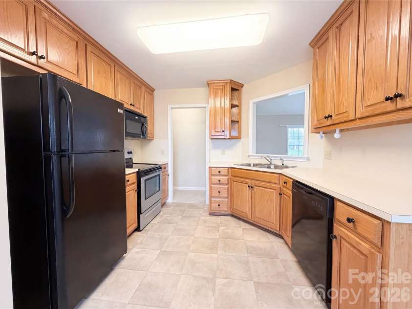 600 Emerson Drive, Mooresville, NC 28115.  MLS# CAR4361217, YatesRealty ID 5811. 