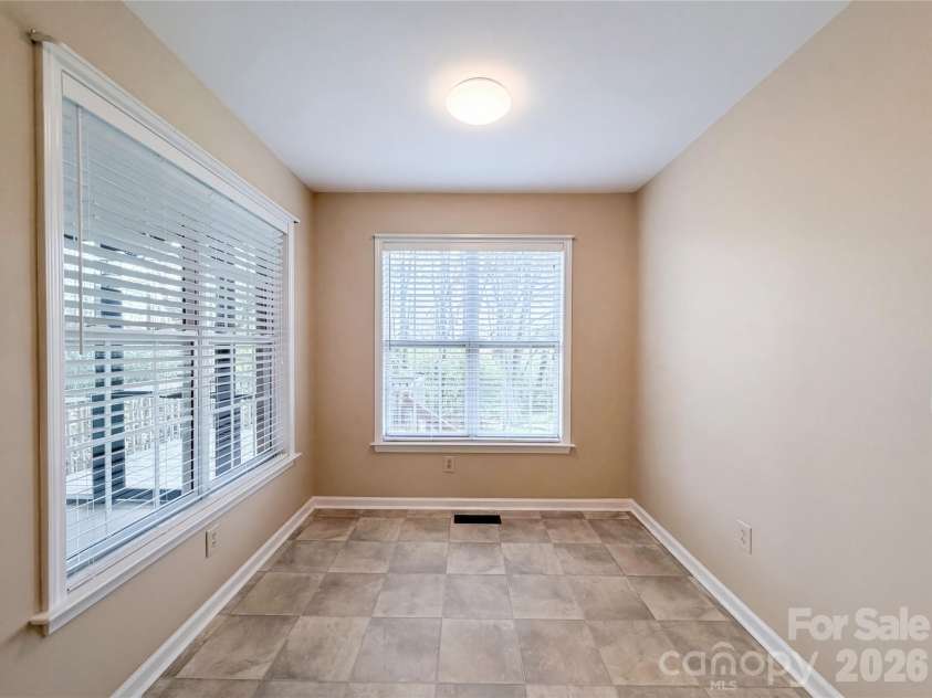 600 Emerson Drive, Mooresville, NC 28115.  MLS# CAR4361217, YatesRealty ID 5811. 