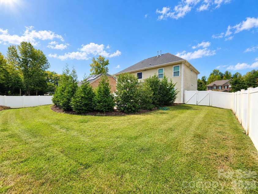 7810 Grove Hall Avenue, Mint Hill, NC 28227.  MLS# CAR4433043, YatesRealty ID 58111. 