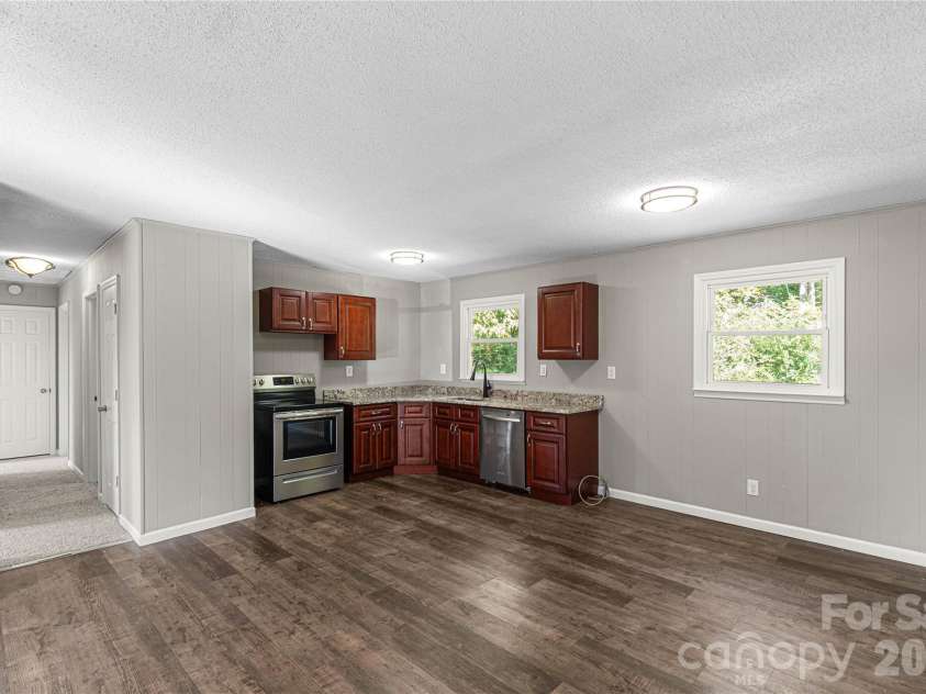 3748 Jenkins Road, Clover, SC 29710.  MLS# CAR4436968, YatesRealty ID 58116. 