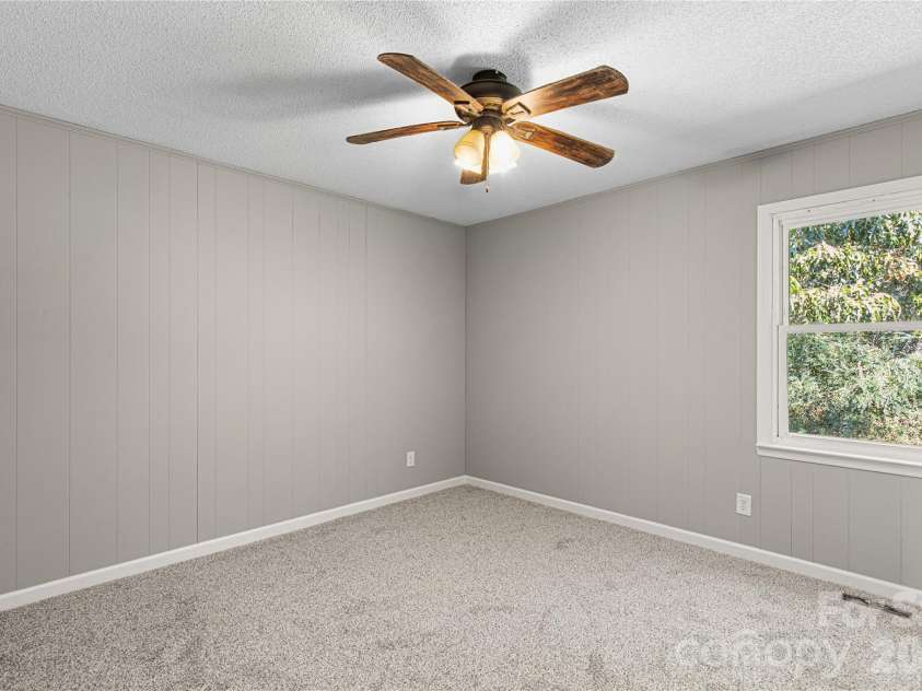3748 Jenkins Road, Clover, SC 29710.  MLS# CAR4436968, YatesRealty ID 58116. 