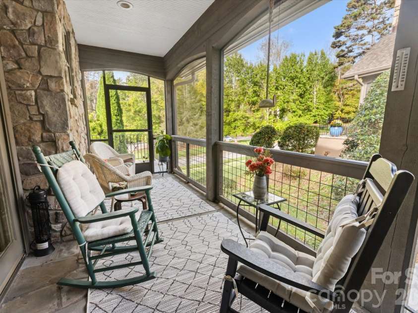 22 Hollyberry Lane, Brevard, NC 28712.  MLS# CAR4433168, YatesRealty ID 58117. 