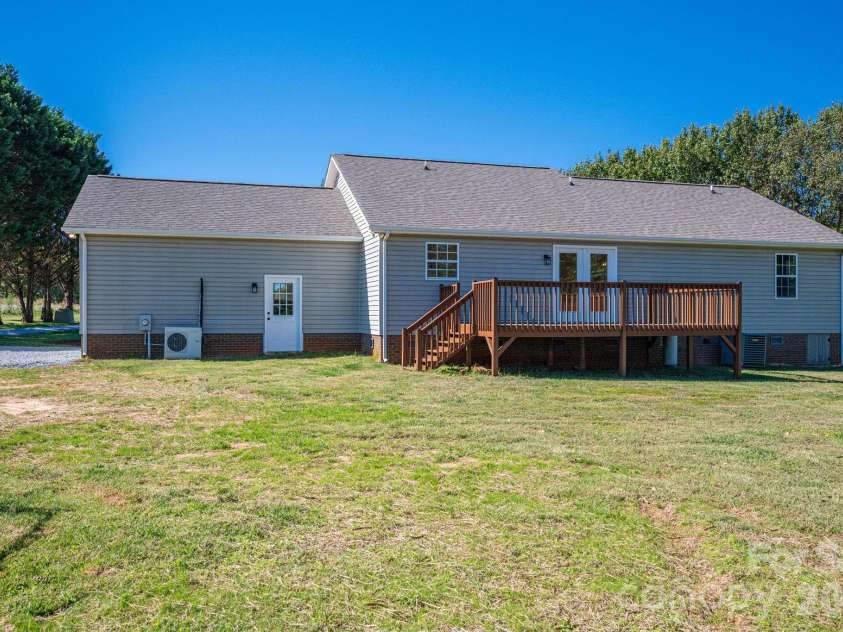 4510 Western Sky Court, Lincolnton, NC 28092.  MLS# CAR4435685, YatesRealty ID 58119. 