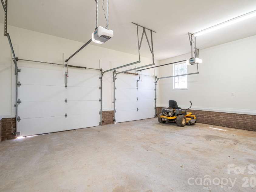 4510 Western Sky Court, Lincolnton, NC 28092.  MLS# CAR4435685, YatesRealty ID 58119. Attached garage