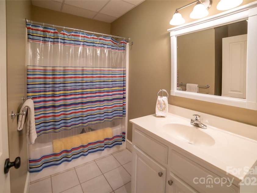 115 Riverside Court, Morganton, NC 28655.  MLS# CAR4220873, YatesRealty ID 5812. Basement Bath