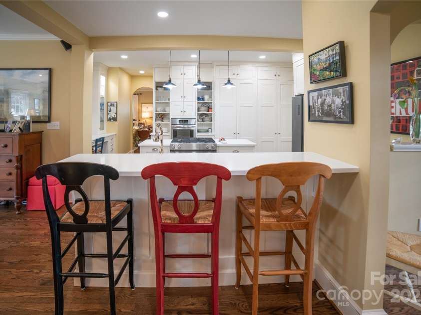 115 Riverside Court, Morganton, NC 28655.  MLS# CAR4220873, YatesRealty ID 5812. Breakfast Bar