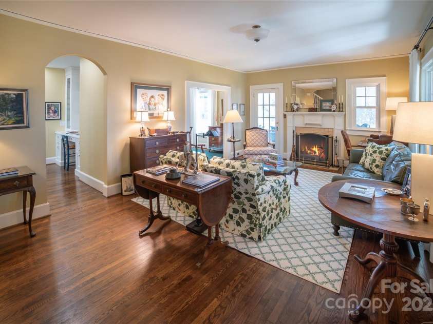115 Riverside Court, Morganton, NC 28655.  MLS# CAR4220873, YatesRealty ID 5812. Living Room