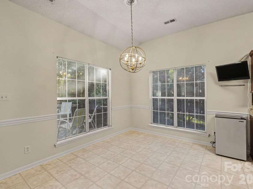 8524 Albury Walk Lane, Charlotte, NC 28277.  MLS# CAR4432906, YatesRealty ID 58123. 