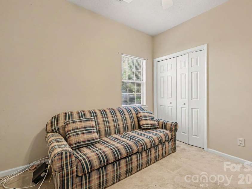 8524 Albury Walk Lane, Charlotte, NC 28277.  MLS# CAR4432906, YatesRealty ID 58123. 