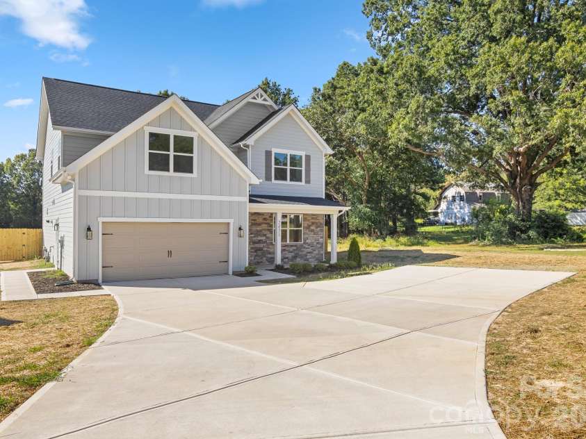 2451 Secrest Shortcut Road, Monroe, NC 28110.  MLS# CAR4411113, YatesRealty ID 58124. 
