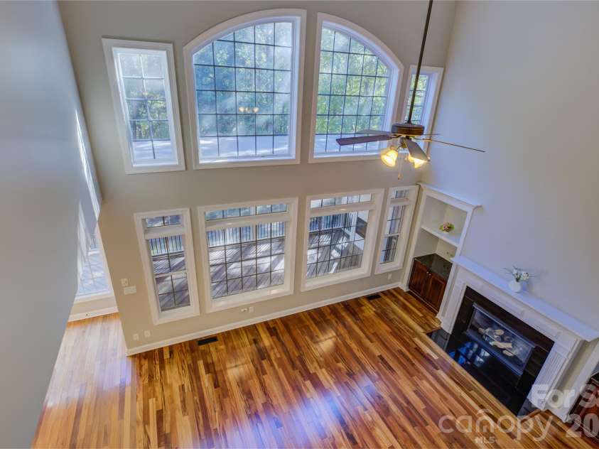 13700 Glen Abbey Drive, Charlotte, NC 28278.  MLS# CAR4436644, YatesRealty ID 58128. 