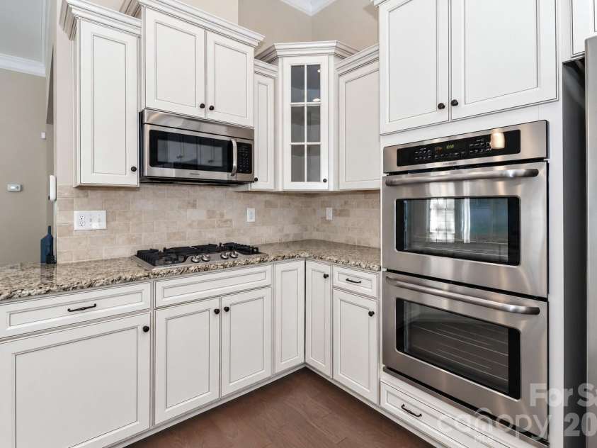 161 Blueview Road, Mooresville, NC 28117.  MLS# CAR4436304, YatesRealty ID 58130. 