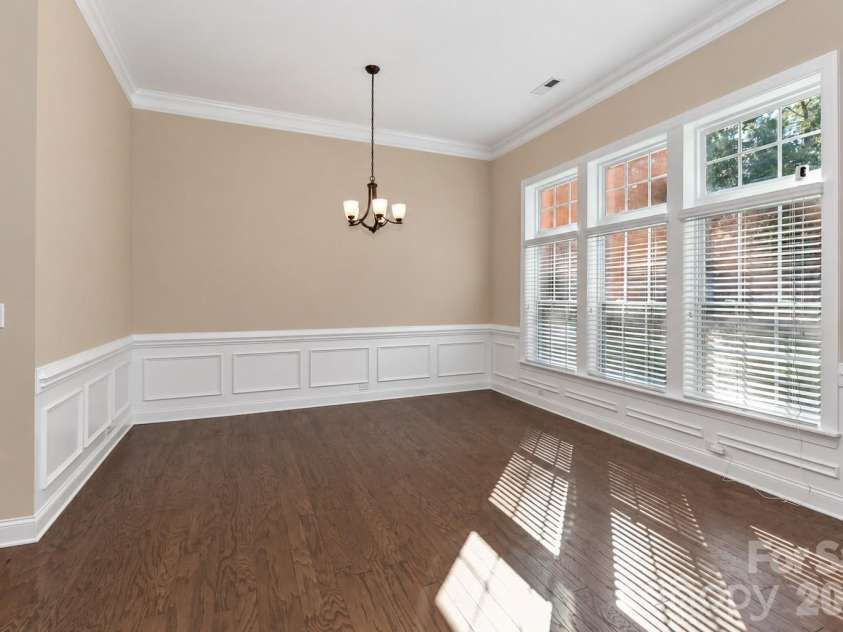 161 Blueview Road, Mooresville, NC 28117.  MLS# CAR4436304, YatesRealty ID 58130. 