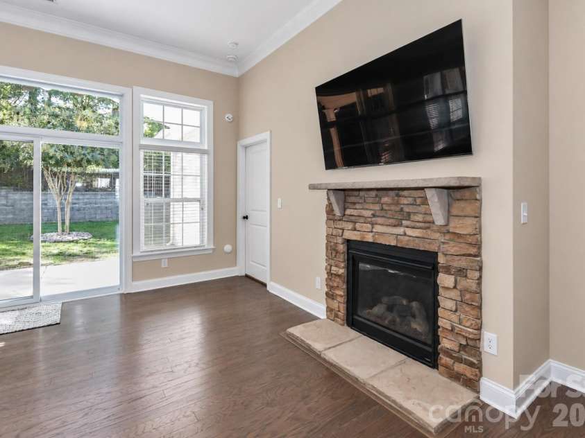 161 Blueview Road, Mooresville, NC 28117.  MLS# CAR4436304, YatesRealty ID 58130. 