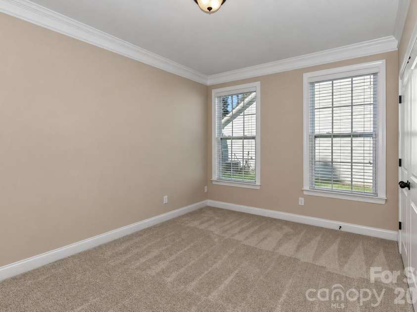 161 Blueview Road, Mooresville, NC 28117.  MLS# CAR4436304, YatesRealty ID 58130. 