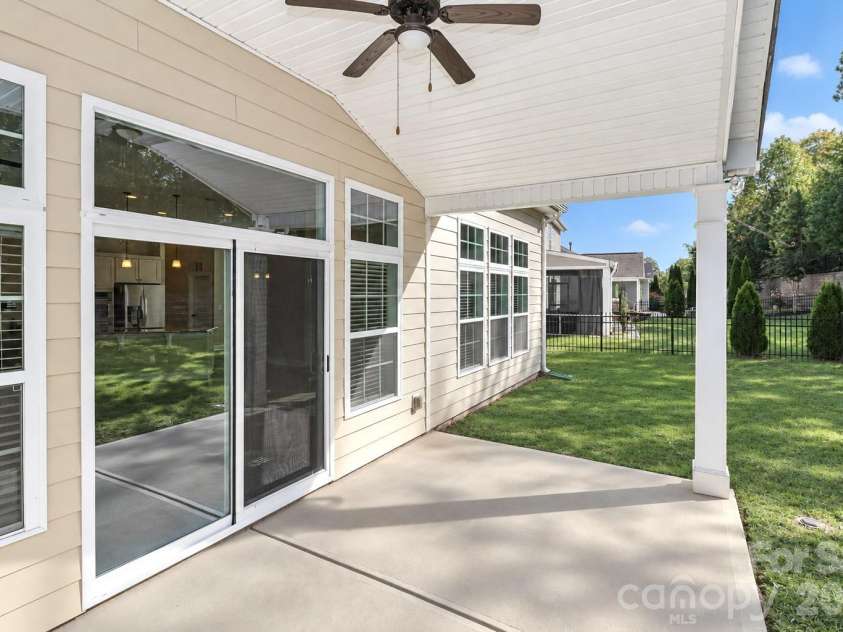161 Blueview Road, Mooresville, NC 28117.  MLS# CAR4436304, YatesRealty ID 58130. 