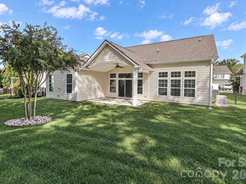 161 Blueview Road, Mooresville, NC 28117.  MLS# CAR4436304, YatesRealty ID 58130. 