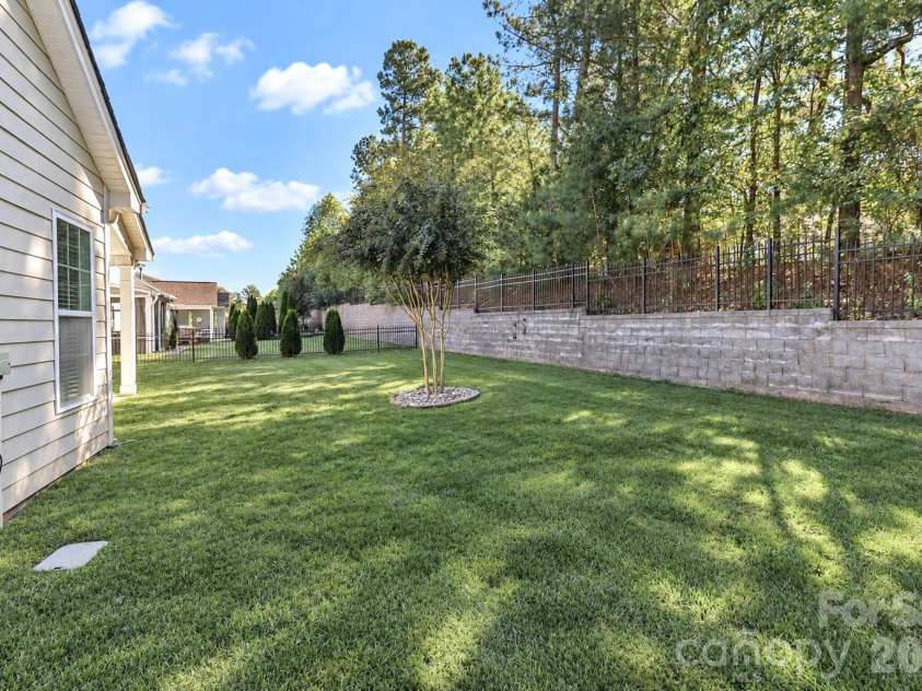 161 Blueview Road, Mooresville, NC 28117.  MLS# CAR4436304, YatesRealty ID 58130. 