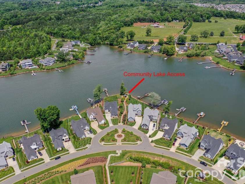 161 Blueview Road, Mooresville, NC 28117.  MLS# CAR4436304, YatesRealty ID 58130. 