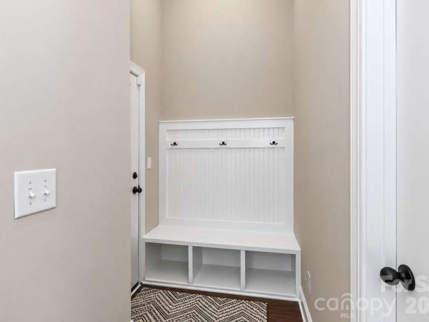 161 Blueview Road, Mooresville, NC 28117.  MLS# CAR4436304, YatesRealty ID 58130. Drop Zone