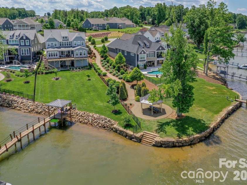 161 Blueview Road, Mooresville, NC 28117.  MLS# CAR4436304, YatesRealty ID 58130. Lake Access