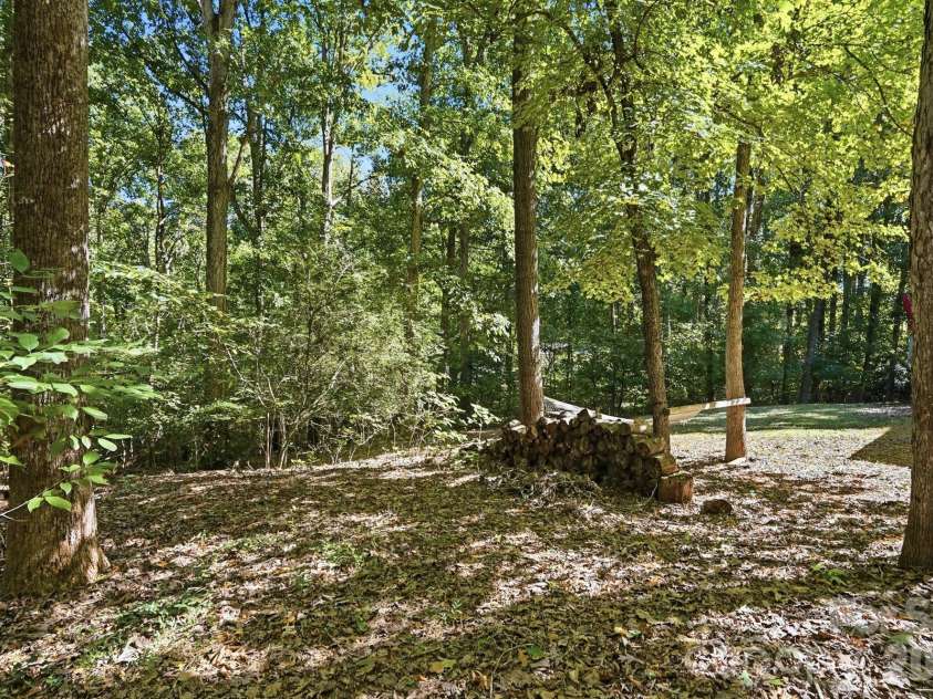 8610 Lochinvar Drive, Charlotte, NC 28227.  MLS# CAR4436249, YatesRealty ID 58132. Backyard Oasis