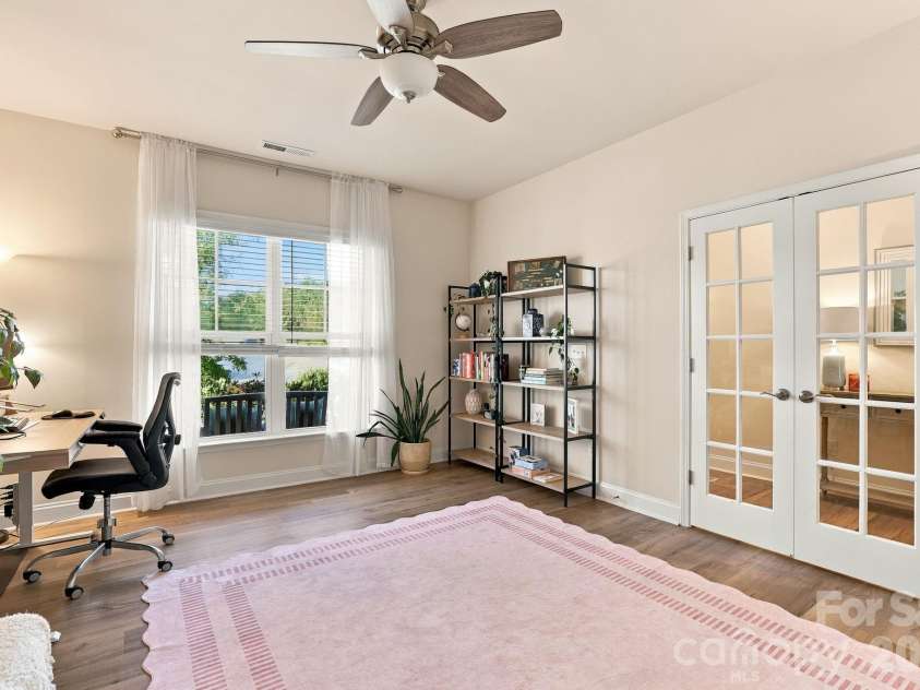 19201 Yellow Birch Drive, Charlotte, NC 28278.  MLS# CAR4436645, YatesRealty ID 58134. 
