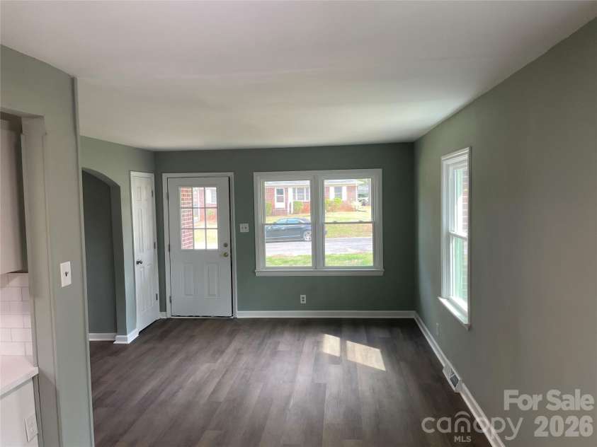 107 Berry Street, Chester, SC 29706.  MLS# CAR4360738, YatesRealty ID 5814. 