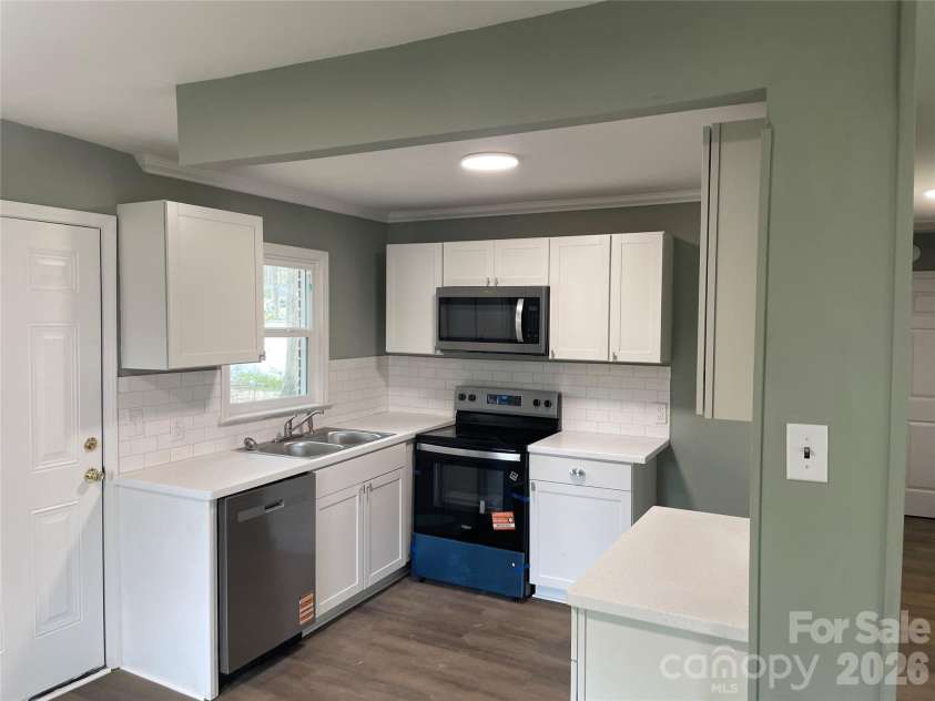 107 Berry Street, Chester, SC 29706.  MLS# CAR4360738, YatesRealty ID 5814. 