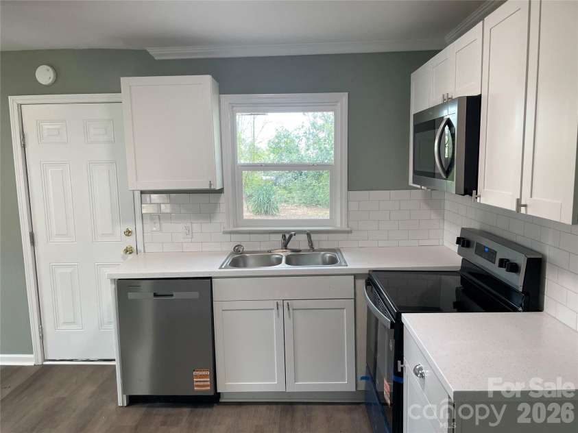 107 Berry Street, Chester, SC 29706.  MLS# CAR4360738, YatesRealty ID 5814. 