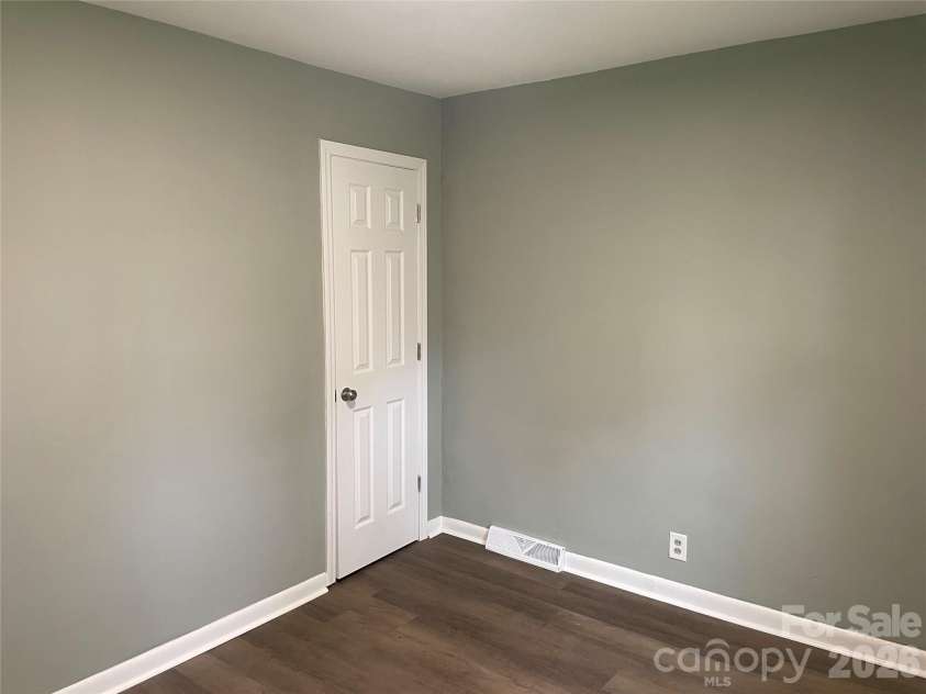 107 Berry Street, Chester, SC 29706.  MLS# CAR4360738, YatesRealty ID 5814. 