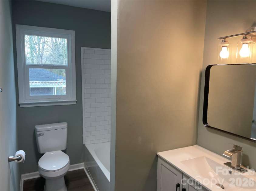 107 Berry Street, Chester, SC 29706.  MLS# CAR4360738, YatesRealty ID 5814. 