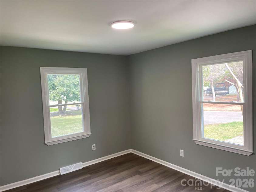 107 Berry Street, Chester, SC 29706.  MLS# CAR4360738, YatesRealty ID 5814. 