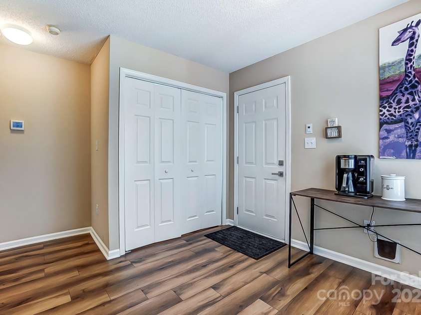 239 Bradford Glyn Drive, Mooresville, NC 28115.  MLS# CAR4243834, YatesRealty ID 5814. 