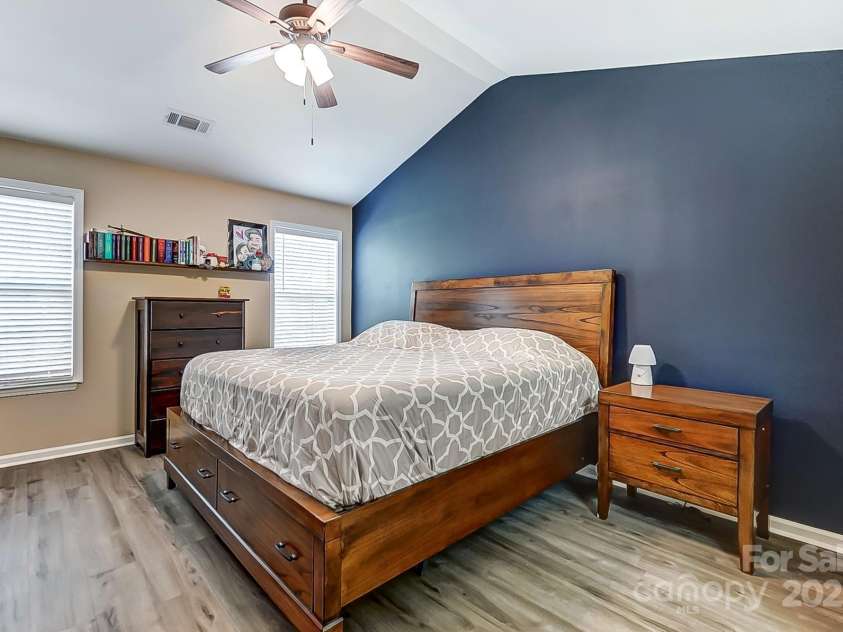 239 Bradford Glyn Drive, Mooresville, NC 28115.  MLS# CAR4243834, YatesRealty ID 5814. 