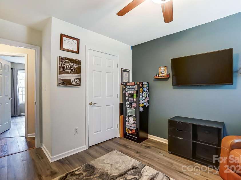 239 Bradford Glyn Drive, Mooresville, NC 28115.  MLS# CAR4243834, YatesRealty ID 5814. 
